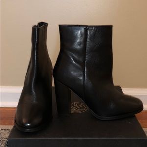 Kurt Geiger black boots size 38